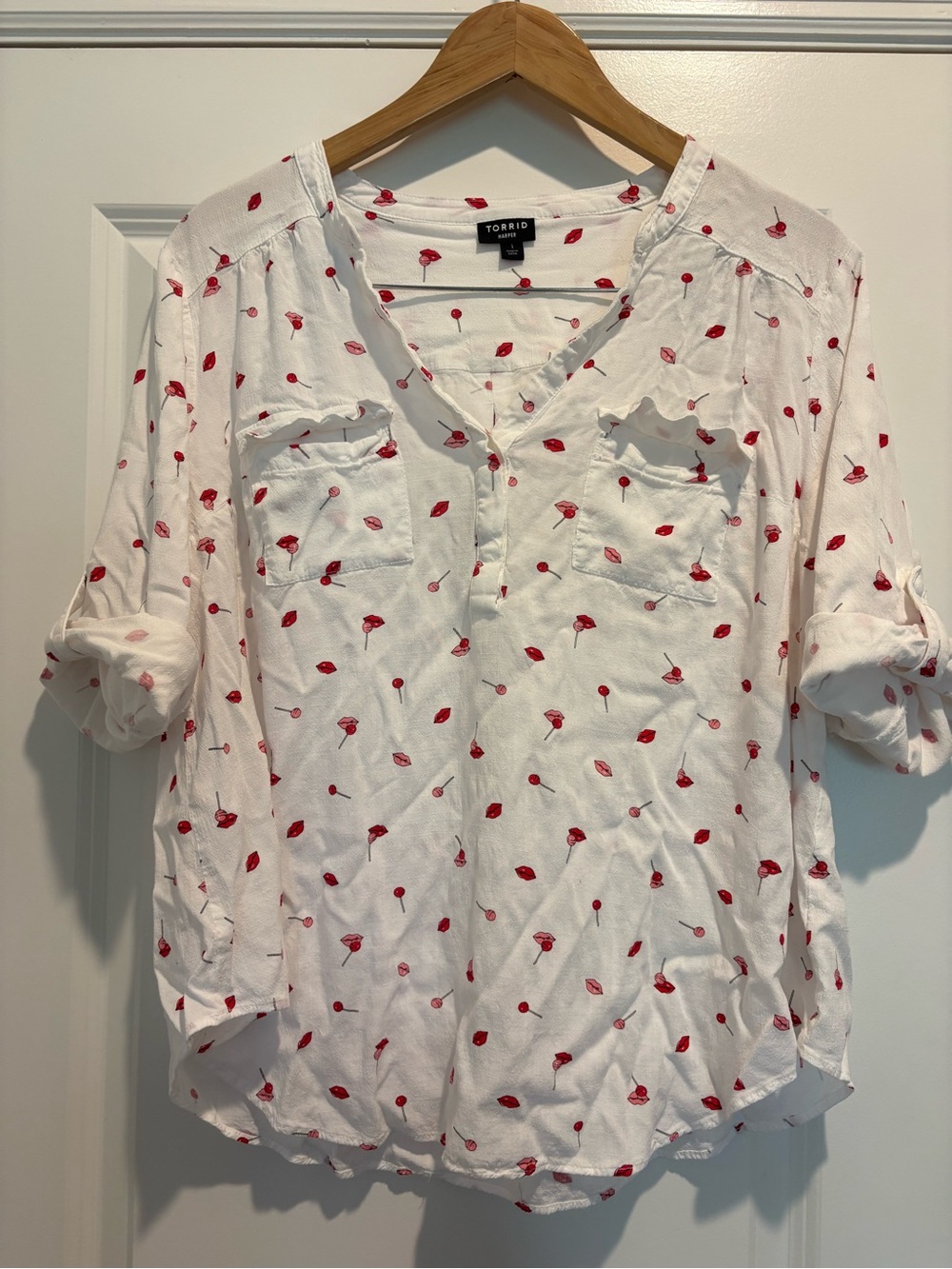 torrid White Blouse with Red Lip & Lollipop Print